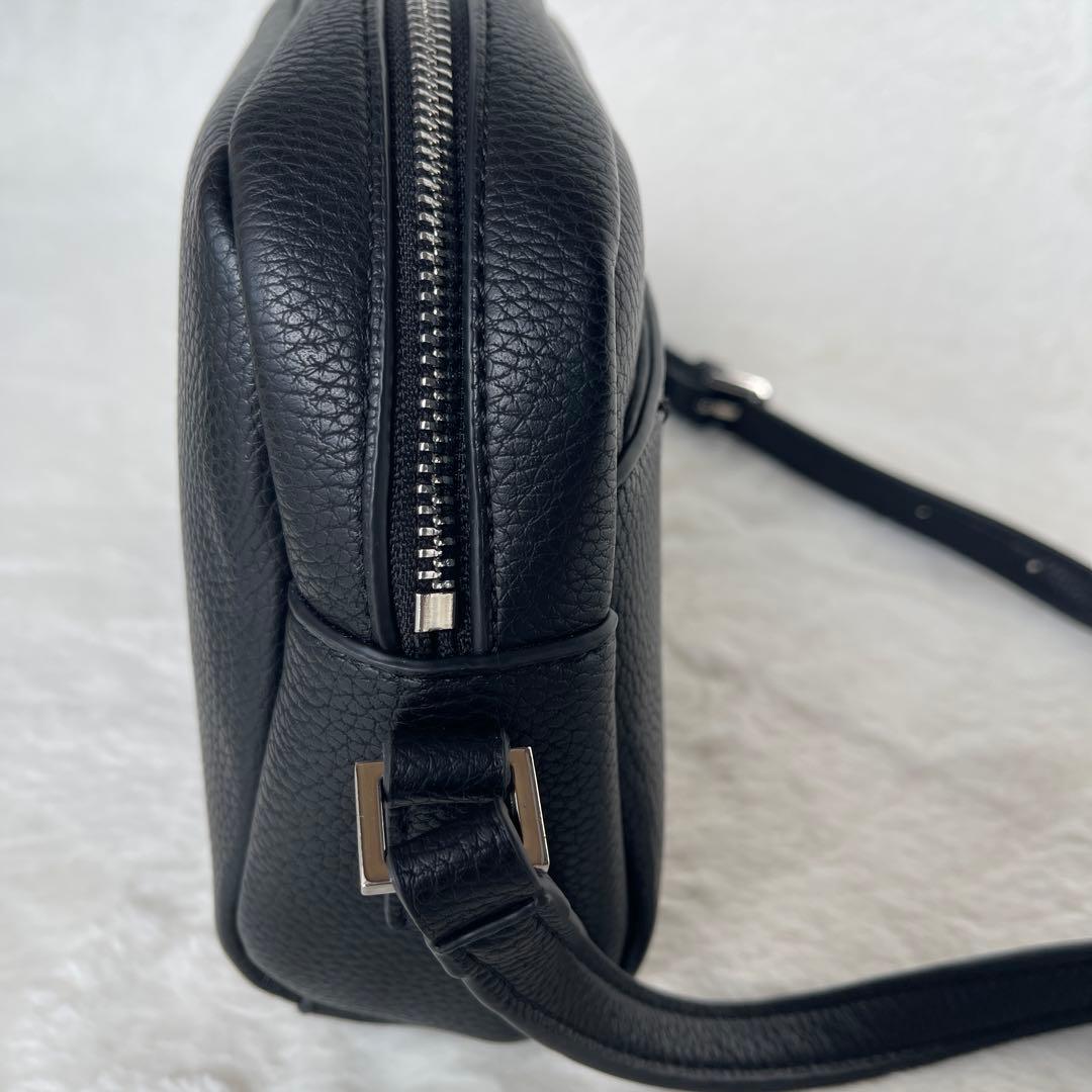 アニエスベー agnes.b ブラックレザーショルダーバッグ