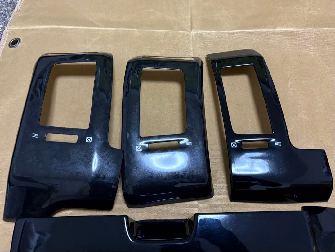 デリカ D5 インテリアパネル