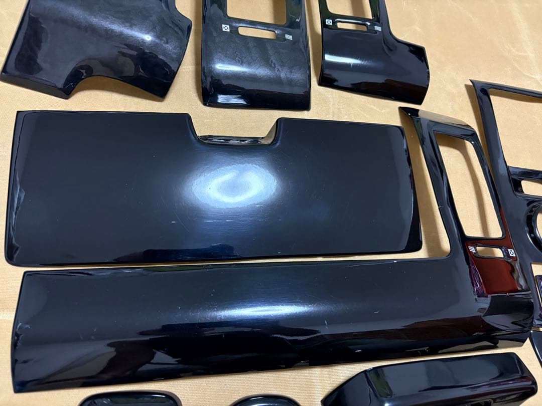 デリカ D5 インテリアパネル