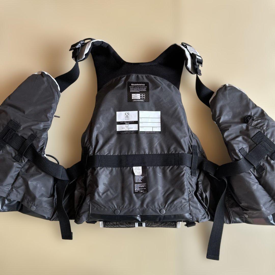 美品 シマノ XEFO トリッパーゲームベスト VF-275R 2XL