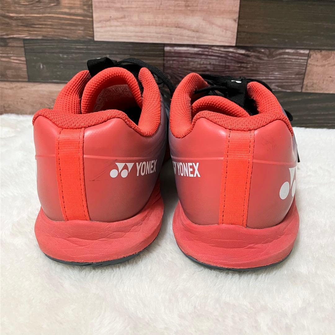 美品 YONEX テニスシューズ クレー 砂入り人工芝用 靴 25.5 男女兼用