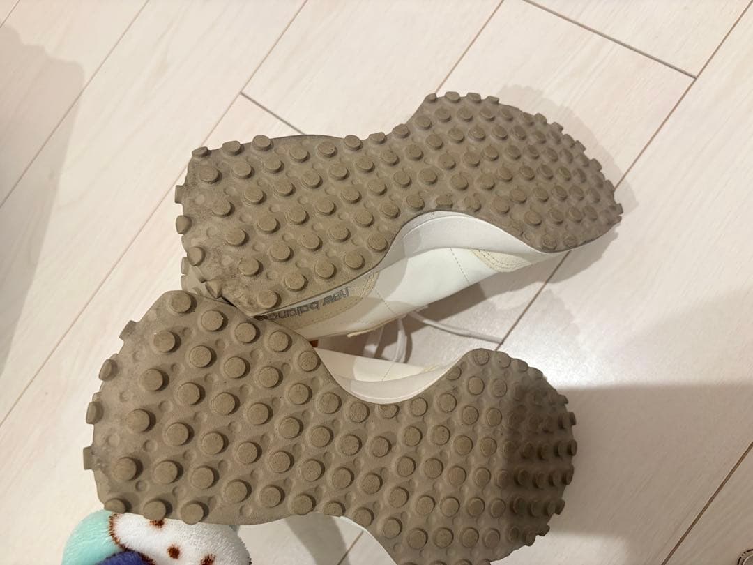 New Balance スニーカー327 ホワイト/グレー　24センチ