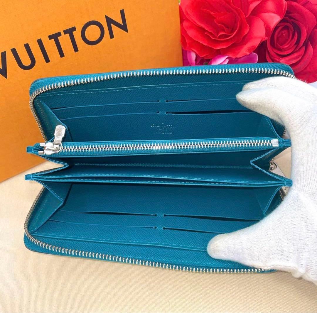 青*ん様 LOUIS VUITTON 青 エピレザー 長財布