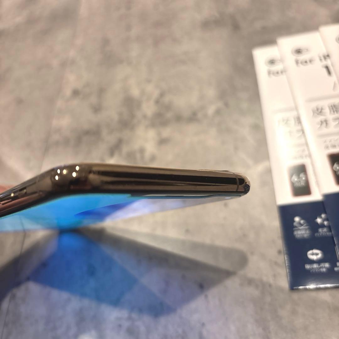 美品 iPhone11promax 64GB