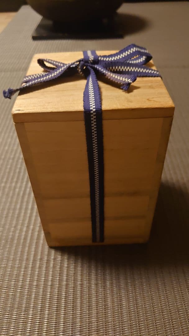 李朝 分院染付 秋草八角徳利