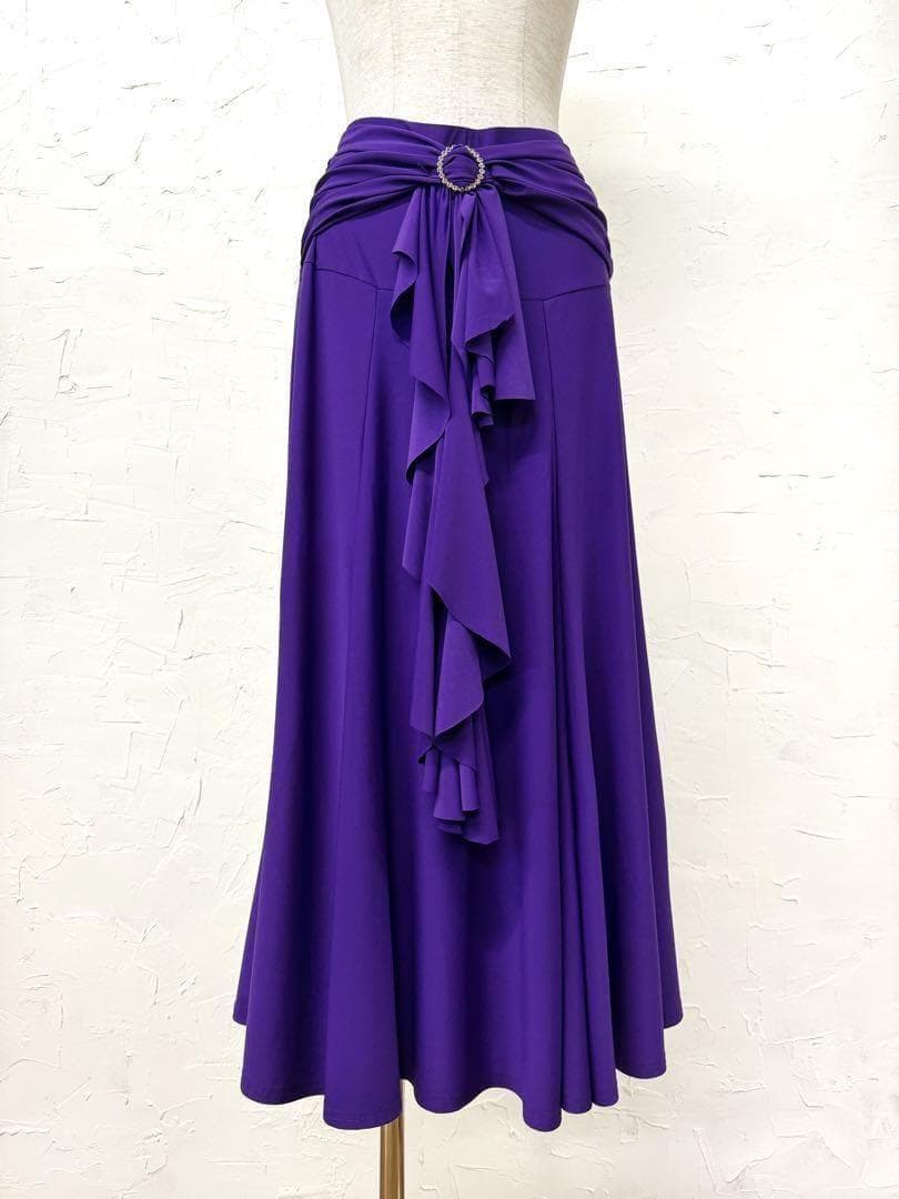 【上品】新品　フリル＆バックル付き　社交ダンス用スタンダードスカートｂ911