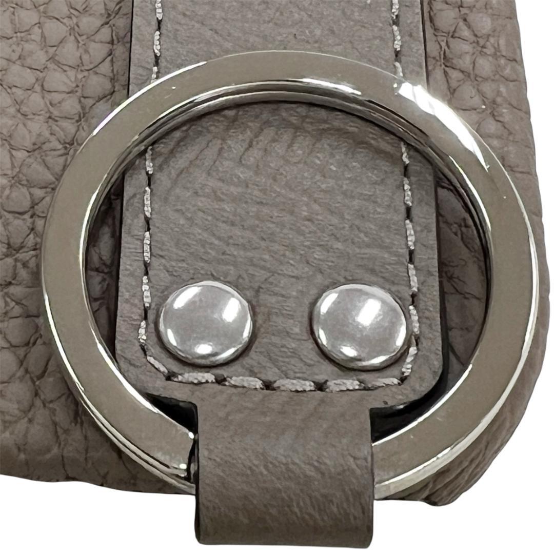 【美品】ボナベンチュラ iPhone 16ケース ハンドル付き エトープ