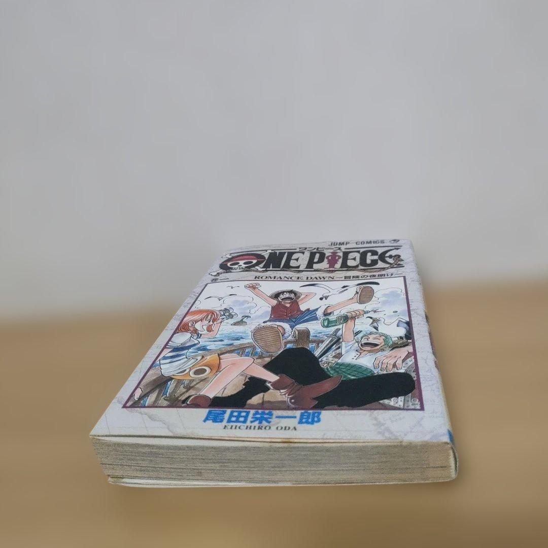 ONE PIECE 1　尾田栄一郎