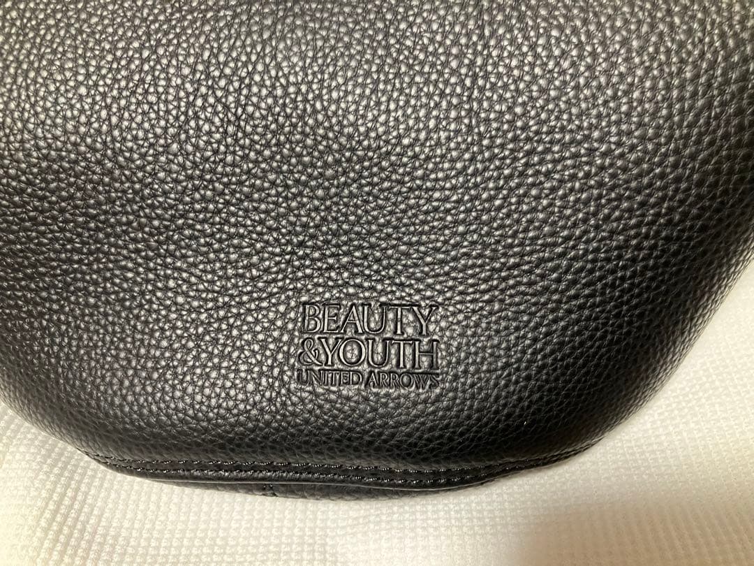 新品 BEAUTY & YOUTH スタンダード レザー パース 巾着 黒