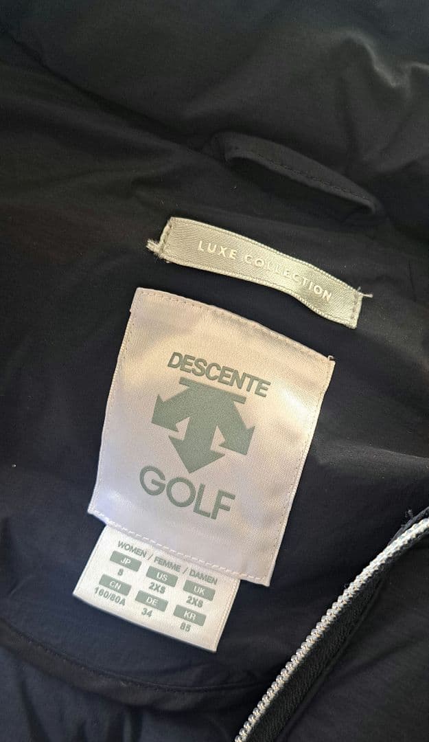 デサントゴルフLUXEデュアルレイヤードファブリックハイブリッドダウンジャケット