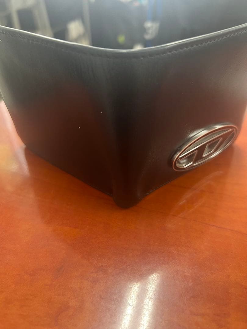 diesel二つ折り財布