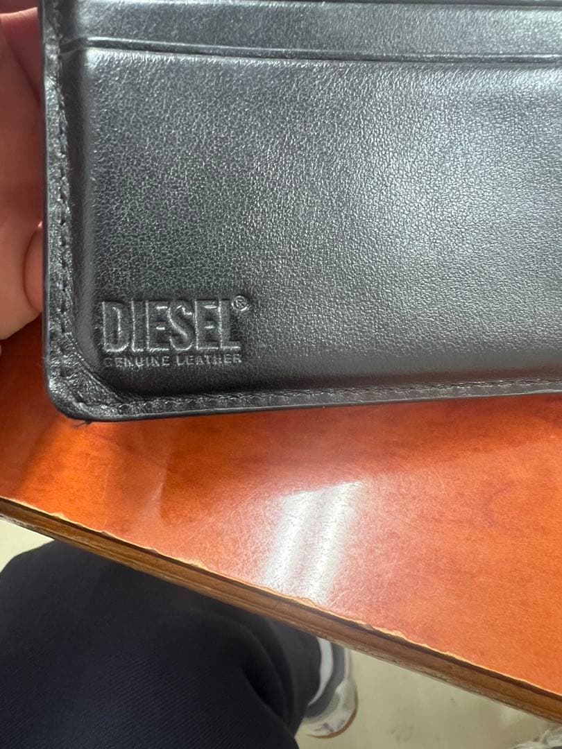 diesel二つ折り財布