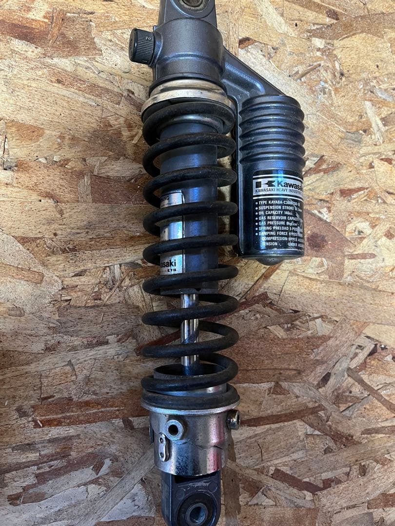 ゼファー400 純正　サスペンション