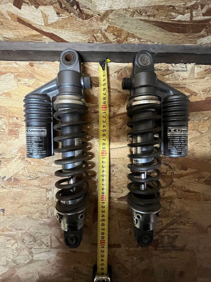 ゼファー400 純正　サスペンション