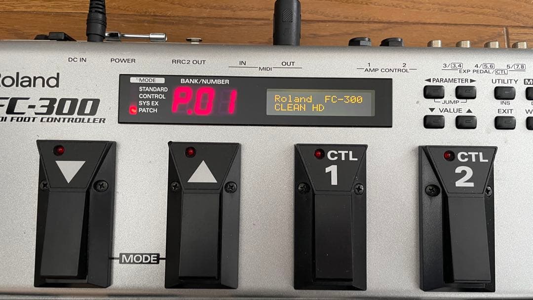 『AVL ケース込み』　Roland FC-300 MIDIコントローラー