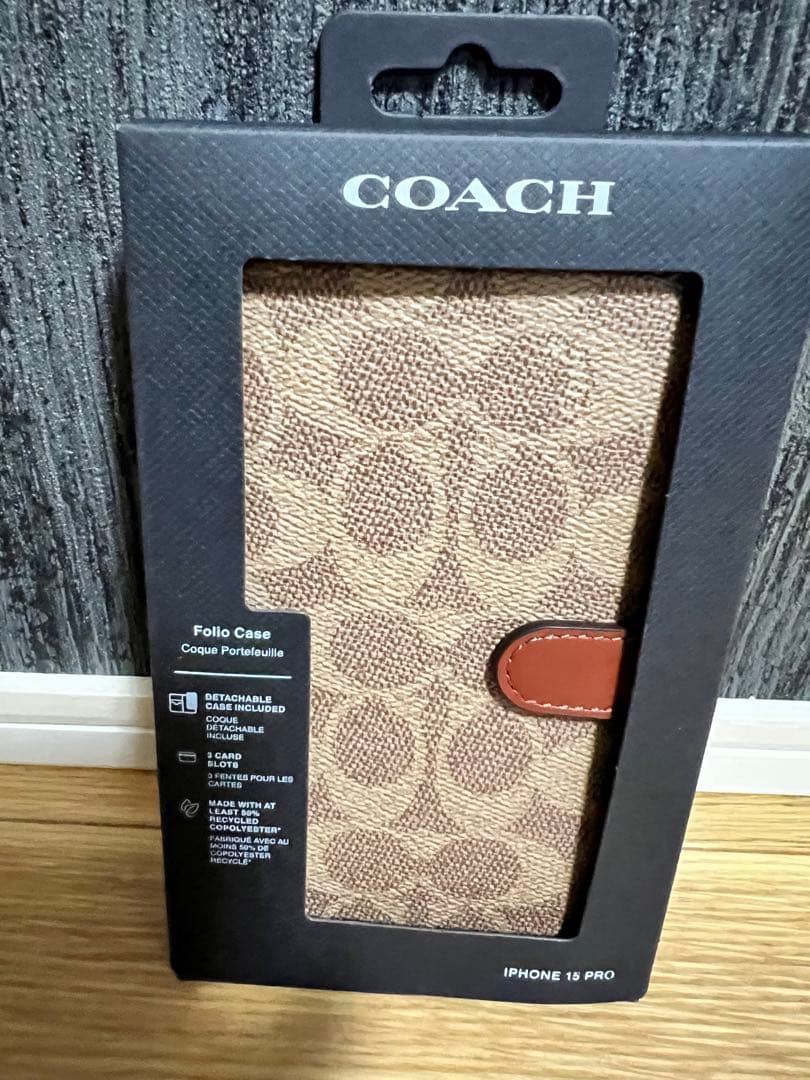 新品未使用　coach iPhone 15pro スマホケース