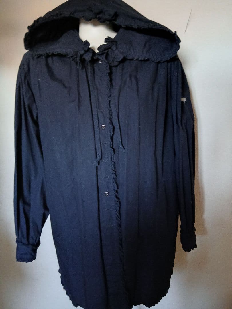 専用です。ピンクハウスフード付きブラック長袖ロングシャツ