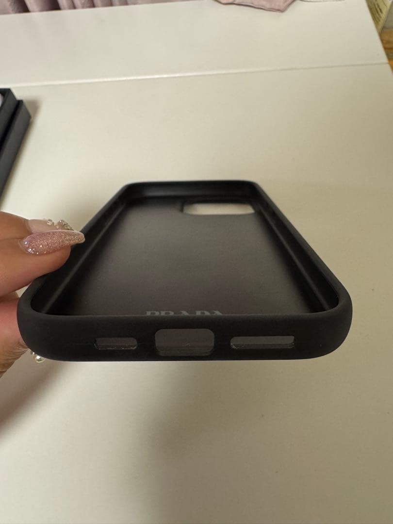 【PRADA 正規品】 iPhone15promax用ケース 水色