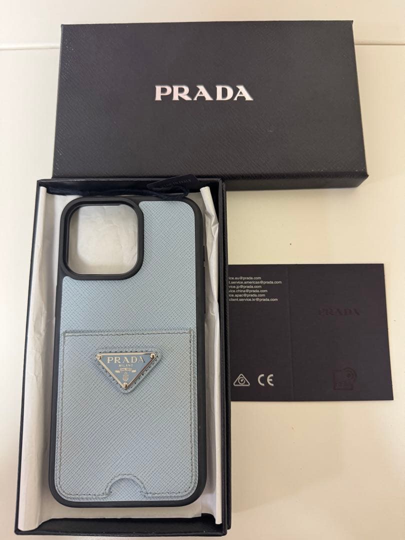 【PRADA 正規品】 iPhone15promax用ケース 水色