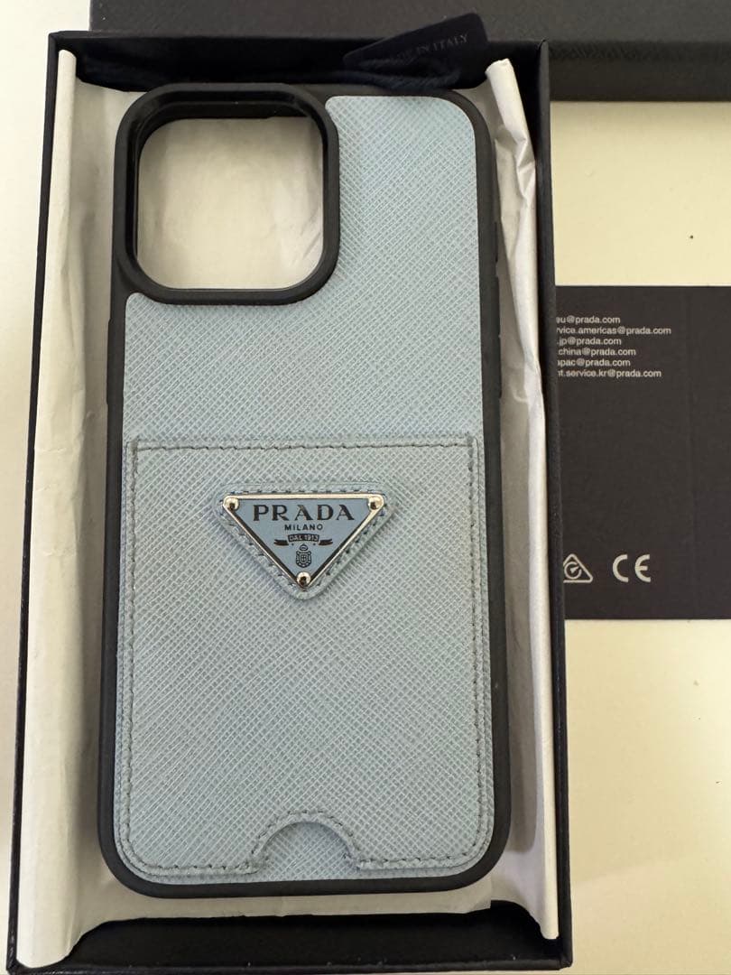 【PRADA 正規品】 iPhone15promax用ケース 水色