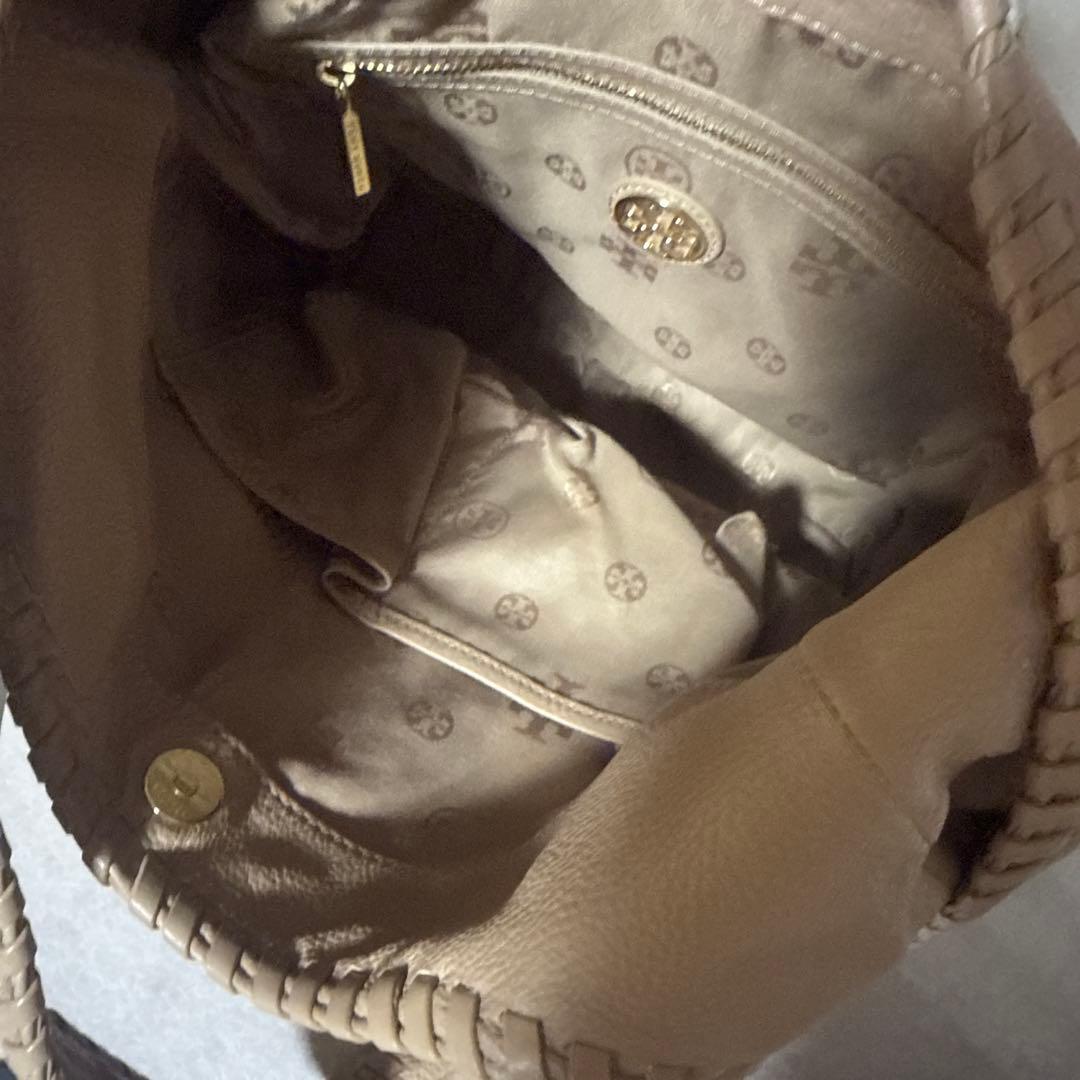 トリーバーチ マリオン ホーボーバッグ ロゴ レザー ベージュ