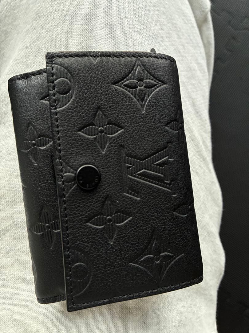 ルイヴィトンヴィクター・ウォレット(L.I.Jさん専用)