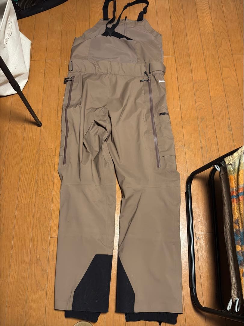 ノースフェイスGORE-TEX Powder Guide Light ビブパンツ