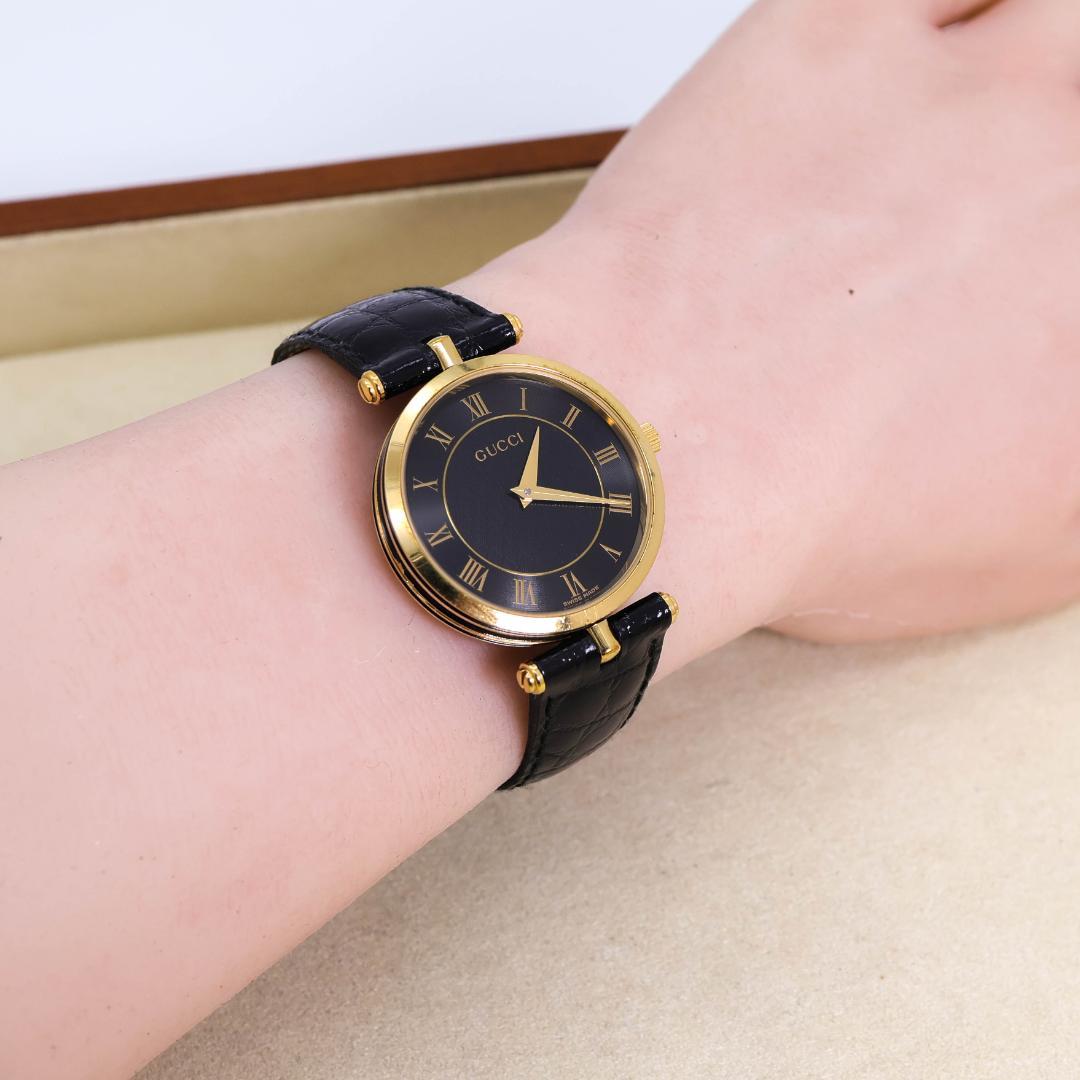 稼働 GUCCI 腕時計 サイドライン グラック ゴールド 外箱 2551