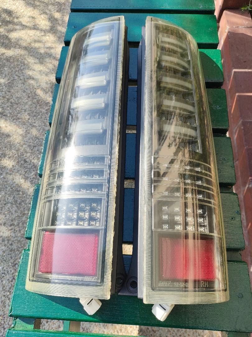 ☆REIZ-レイツ　エブリイDA64ｗ　LEDスモークテールランプセット