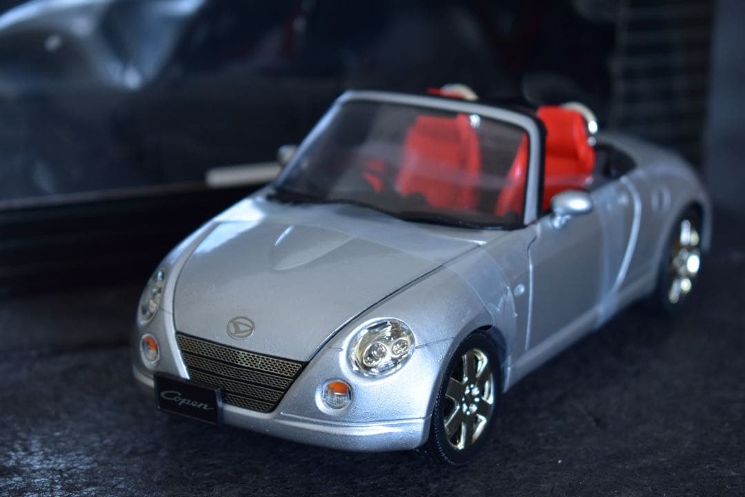 [非売品] 1/18 ディーラー特注 ダイハツ コペン 純正クリスタルケース付き