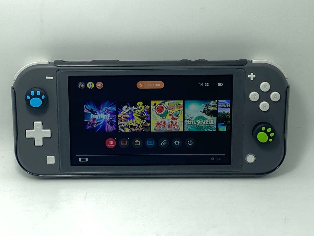 Nintendo Switch Lite Pikachuデザイン