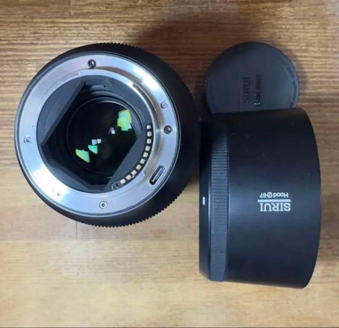 SIRUI AURORA SERIES 85mm F1.4 Eマウント