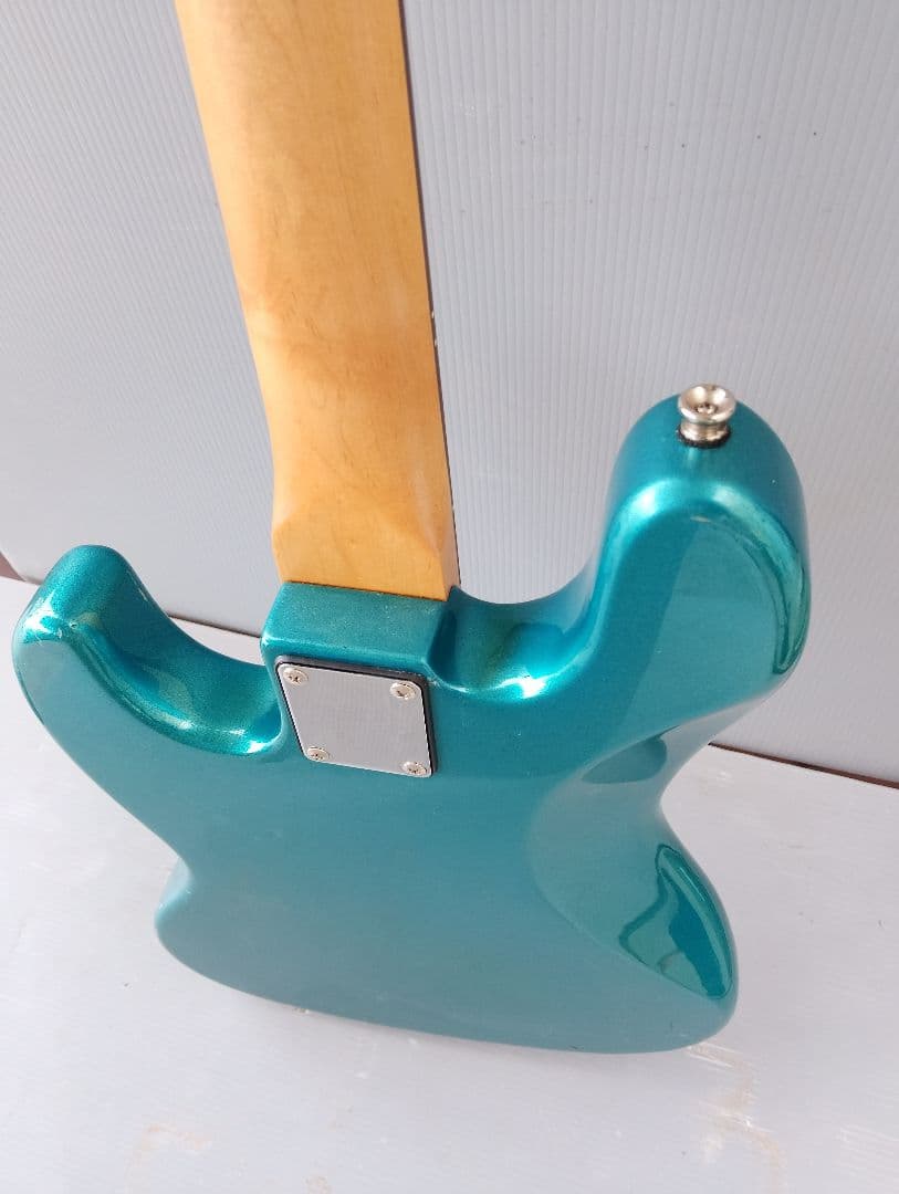 Bacchus（バッカス）のジャズベースタイプのエレキベース(あ84)