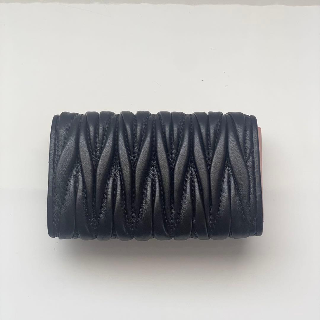 【新品未使用】MIUMIU キーケース マテラッセ 5PG222 N88