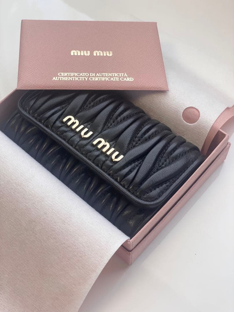 【新品未使用】MIUMIU キーケース マテラッセ 5PG222 N88