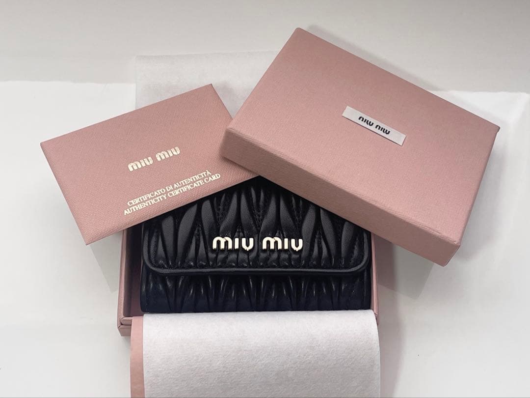【新品未使用】MIUMIU キーケース マテラッセ 5PG222 N88