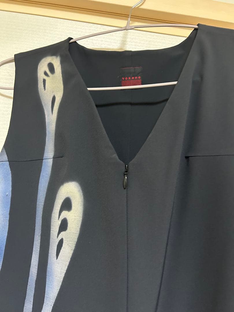 新品タグ付⭐︎ YOKANG Vネックオールインワン　pokkeアイランド柄
