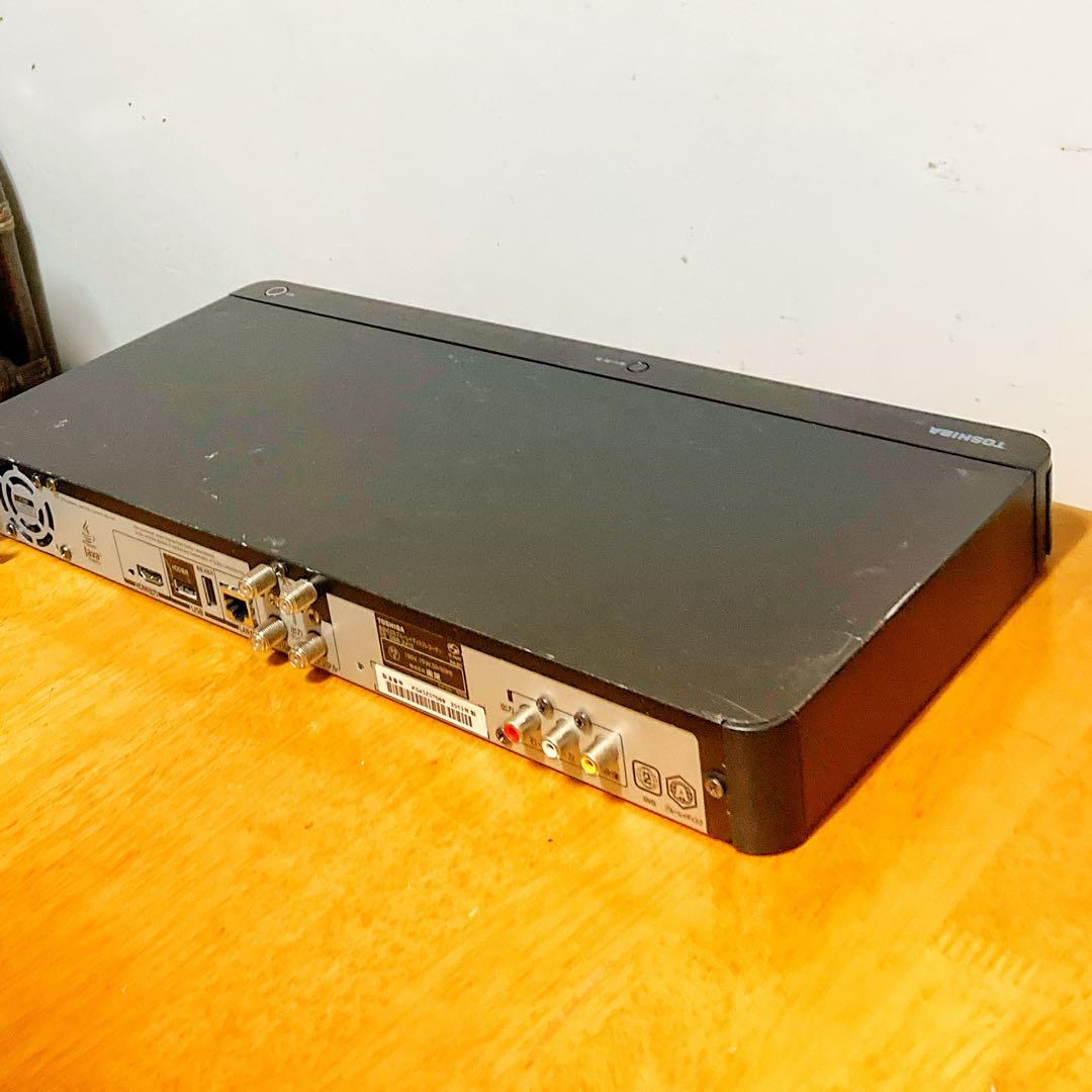 TOSHIBA 東芝　ブルーレイレコーダー HDD 500GB 2チューナー