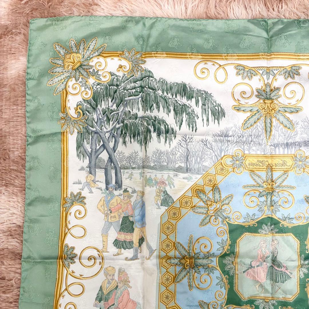 エルメス　カレ90 シルク　スカーフ　Joies d'Hiver 冬の愉しみ