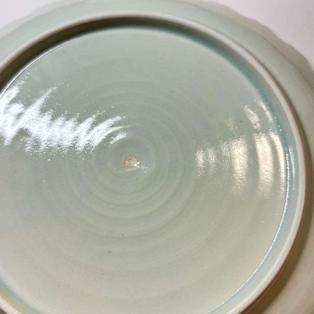 【未使用】渡邊心平 捻緑々紅柘榴文 7寸皿 磁器 染付 佐賀