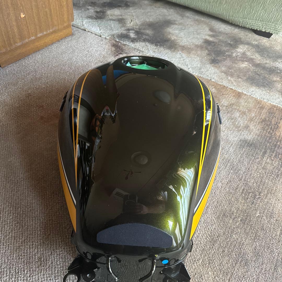 ・・・値下げしました ・・・ Z900RS外装一式（タイガー）