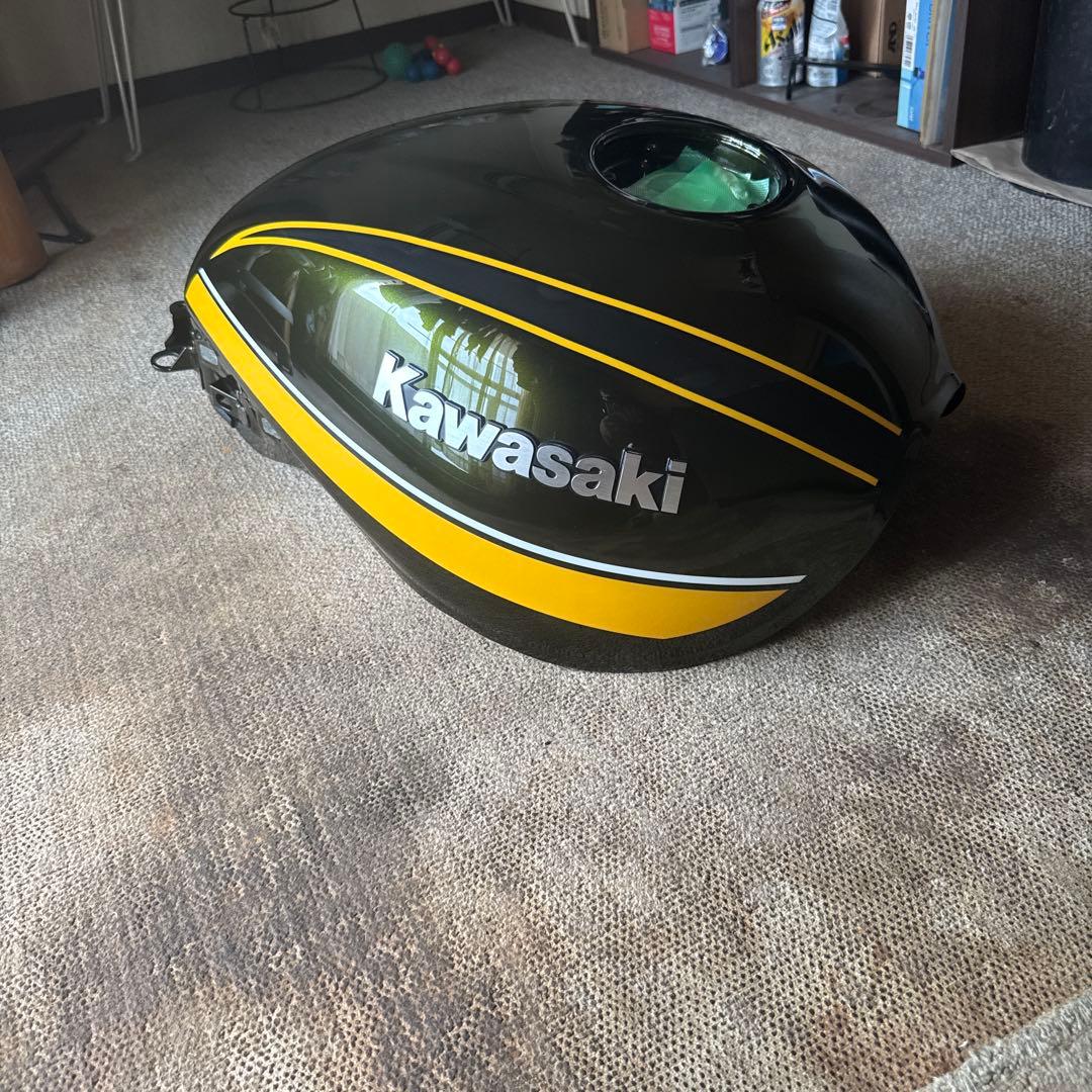 ・・・値下げしました ・・・ Z900RS外装一式（タイガー）