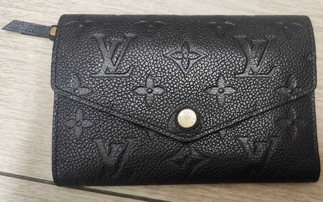 超美品！正規品 LOUIS VUITTONアンプラントキュリユーズ 三つ折り財布