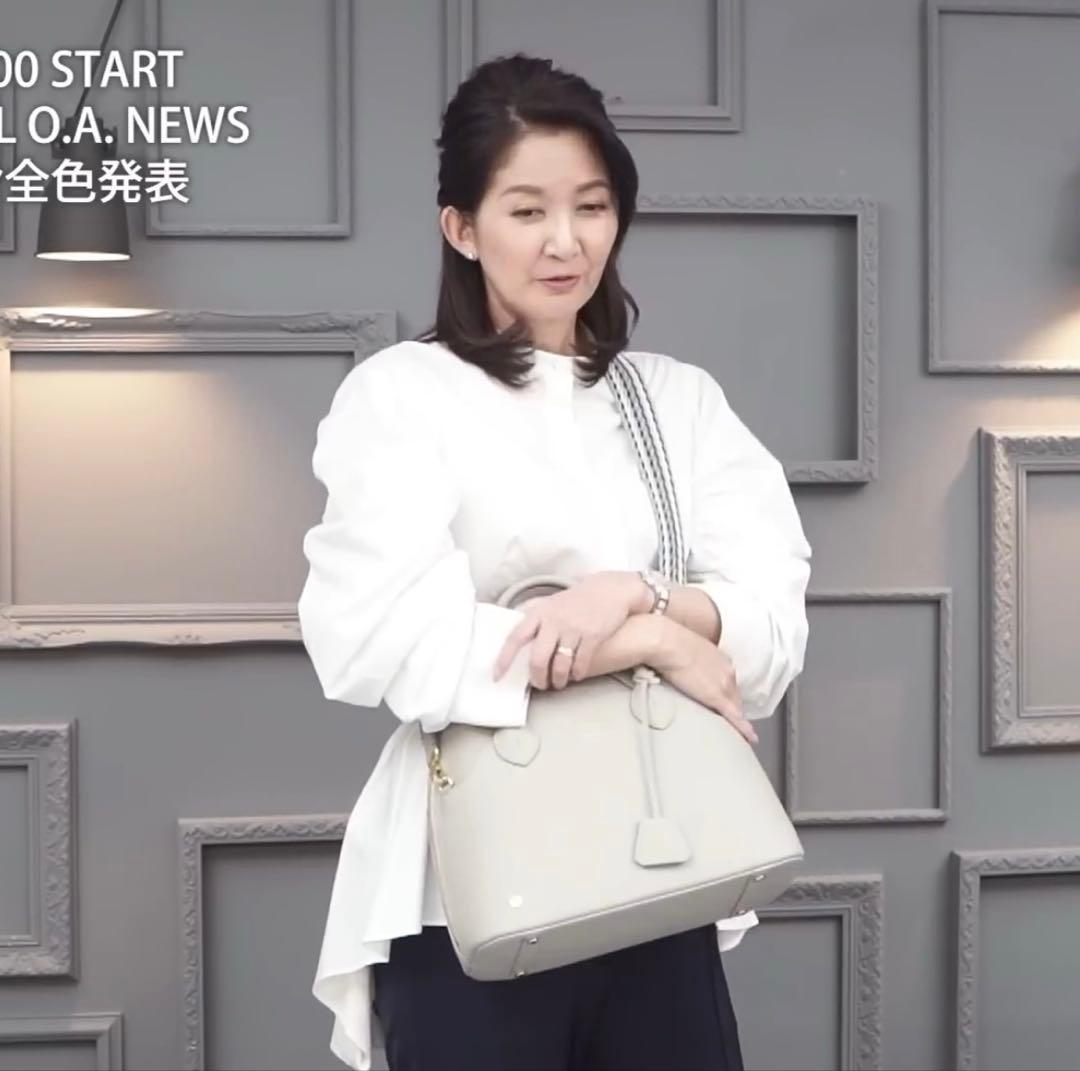 【新品同様美品】ADMJ 牛革シュリンク ラウンドボストンバッグ