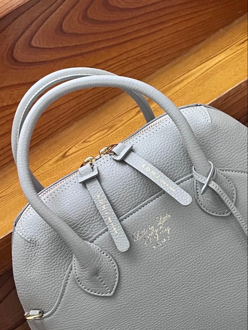 【新品同様美品】ADMJ 牛革シュリンク ラウンドボストンバッグ