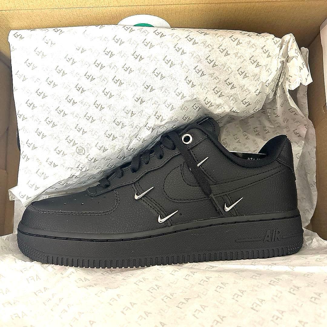 AIR FORCE 1 '07 LX エア フォース 1 ブラック　　23.5