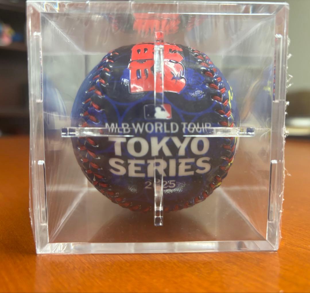 お正月のプレゼントに❗️ドジャース￼大谷記念ボールとチャンピオンリング+生写真