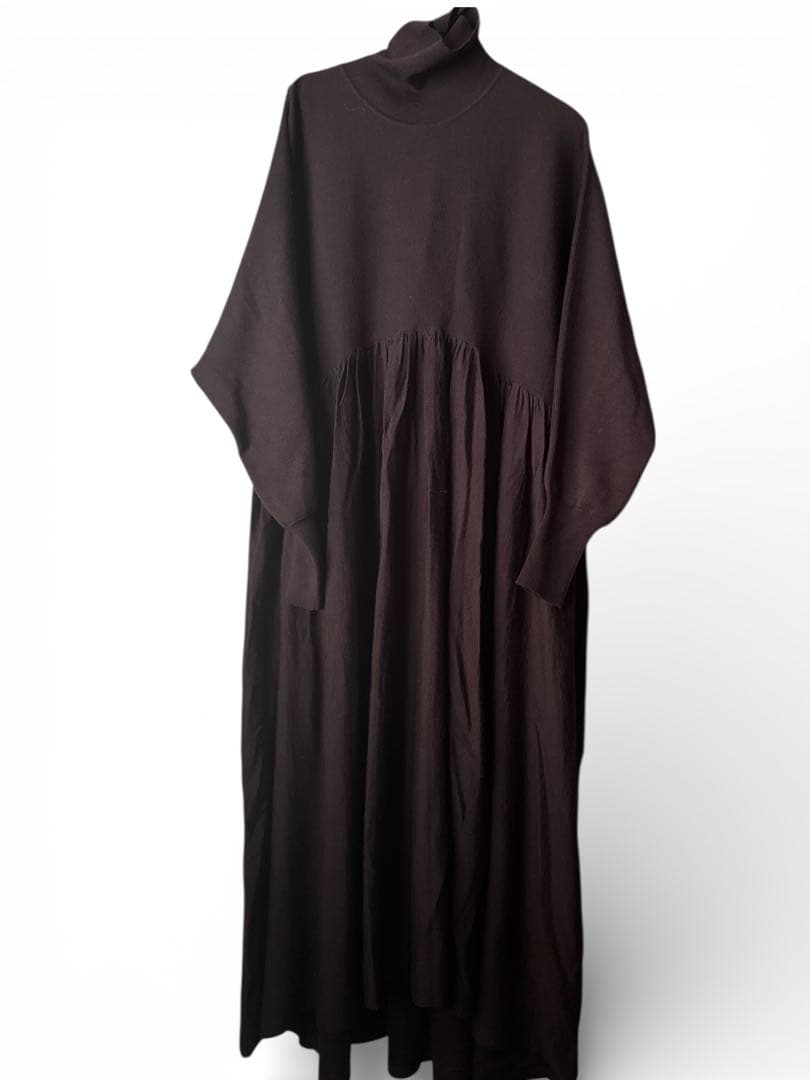 最終価格！カレンソロジー　ブラウン　タートルネック　 フレアワンピース