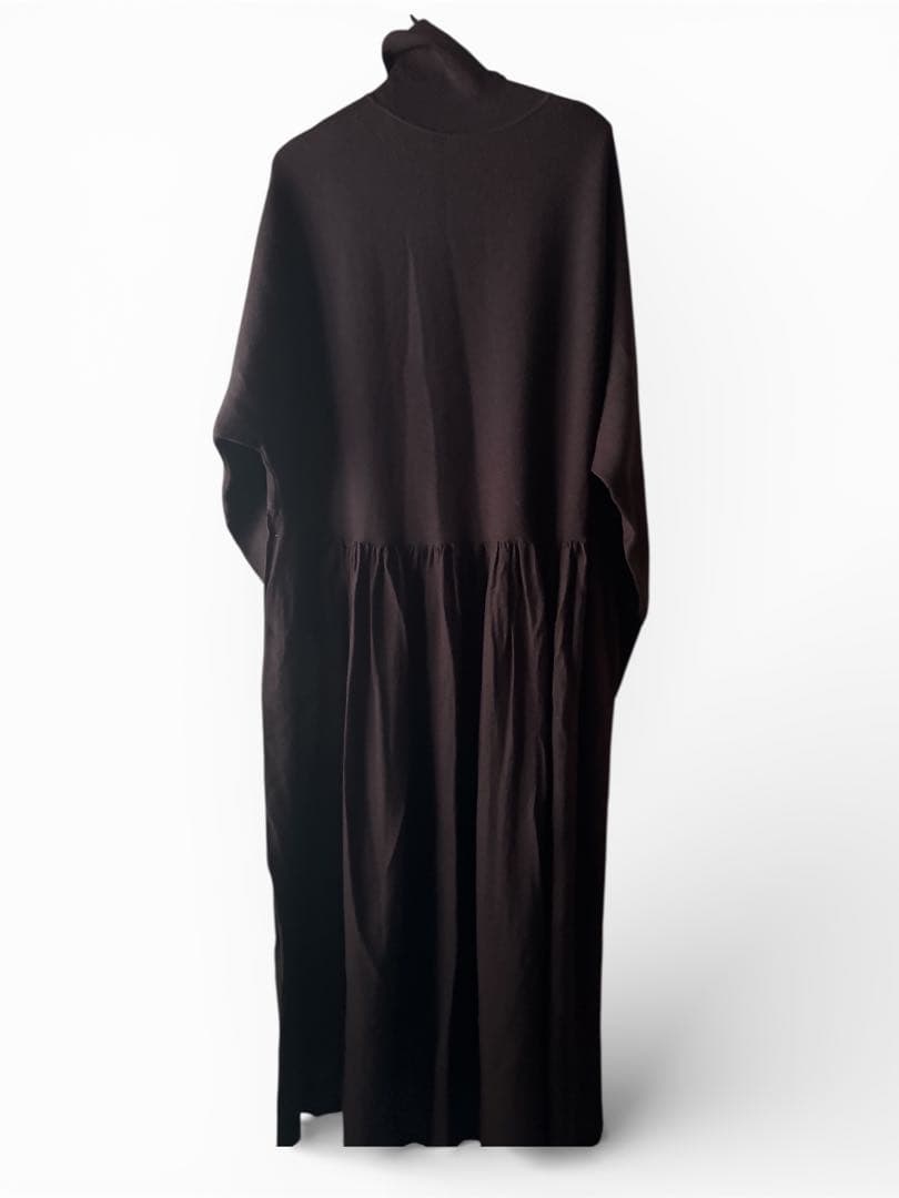 最終価格！カレンソロジー　ブラウン　タートルネック　 フレアワンピース