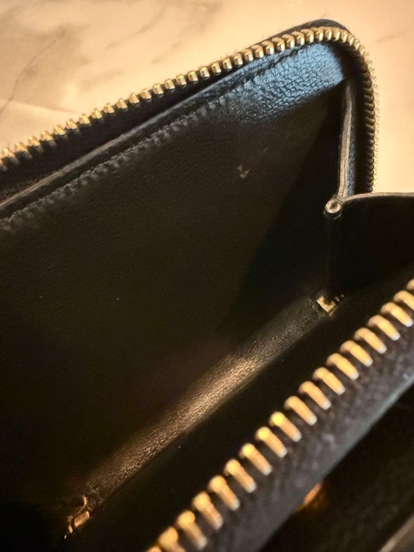 サンローラン　折り財布　コンパクトジップアラウンドウォレット　ブラック　レザー